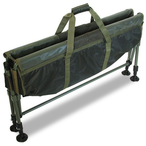NGT Quick Folding Carp Cradle , Ātri saliekamais karpu šūpulis ar dubļu kājām .