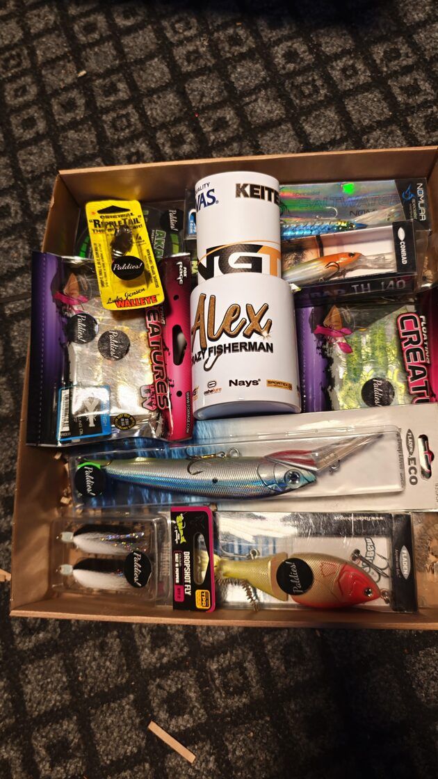 Dāvanu Kaste no Alex Crazy Fisherman "NekoNenoķer"