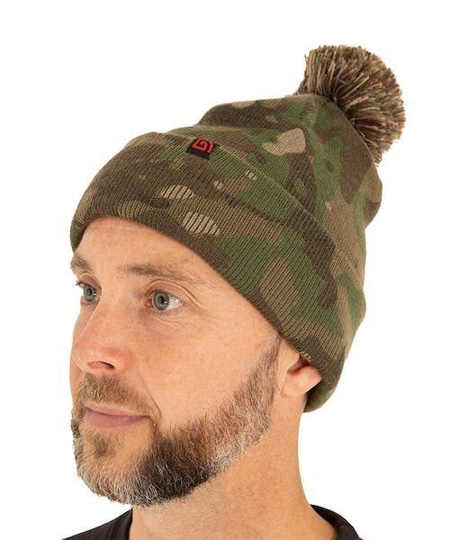 Trakker CAMO BOBBLE HAT, Kamuflāžas siltā ziemas cepure ar bumbuli