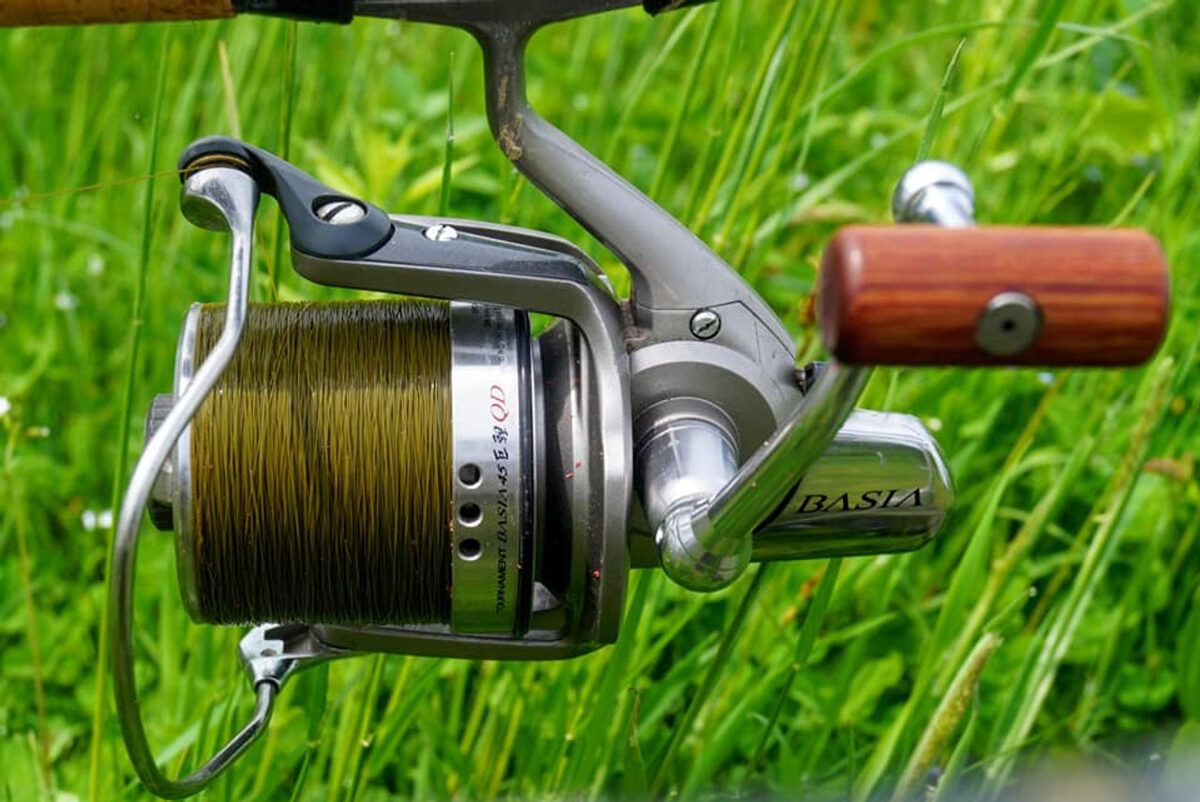 Katran Synapse Carp monofīlā aukla tumši zaļa - 300metri