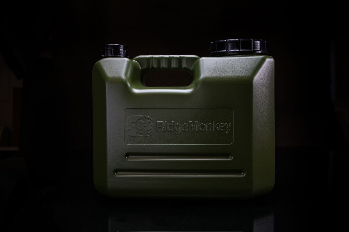 Ridge Monkey Heavy Duty Water Carriers, Ūdens kannas ar krānu