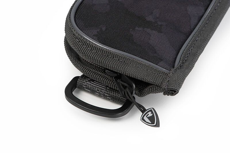 FOX RAGE VOYAGER CAMO ROD SLEEVES, Kamuflāžas makšķerkātu soma 1.6m