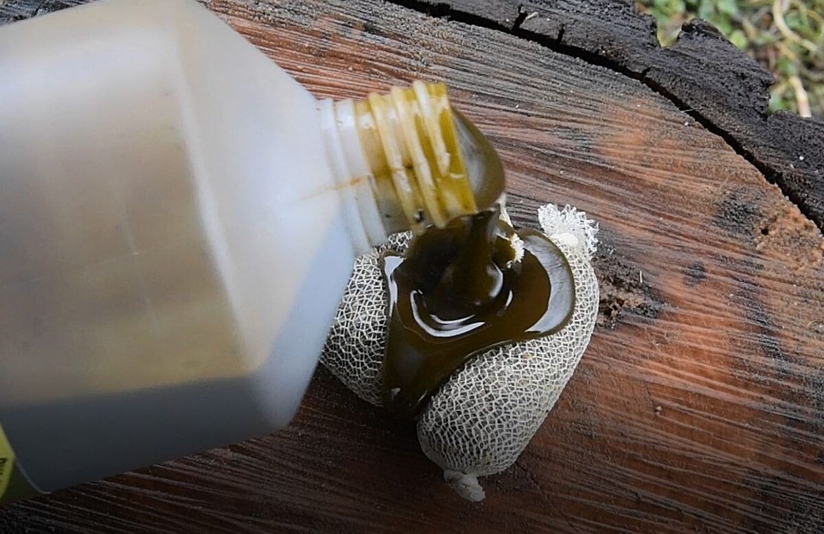 Dynamite Premium Worm Liquid Carp Food, Premium tārpu šķidrā karpu barība 1L