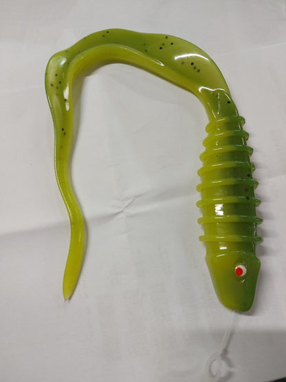 OSHELure Vbone Tail 10" (25cm) / Pelāģisko Līdaku Mīkstais Māneklis