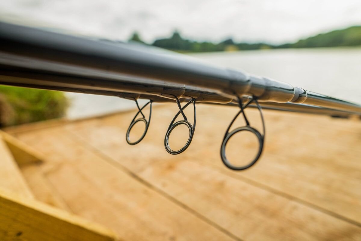 Preston Monster Xtreme Distance Feeder Rods / Fīdera makšķerkāti tālajai distancei