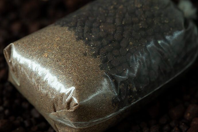 STICKY BLOODWORM ACTIVE MIX, Motiļa garšas iebarošanas mix - 900gr, 2,5kg