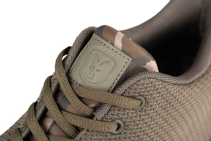 FOX KHAKI/CAMO LIGHTWEIGHT TRAINERS , Vieglie ikdienas un sporta apavi - IZPĀRDOŠANA