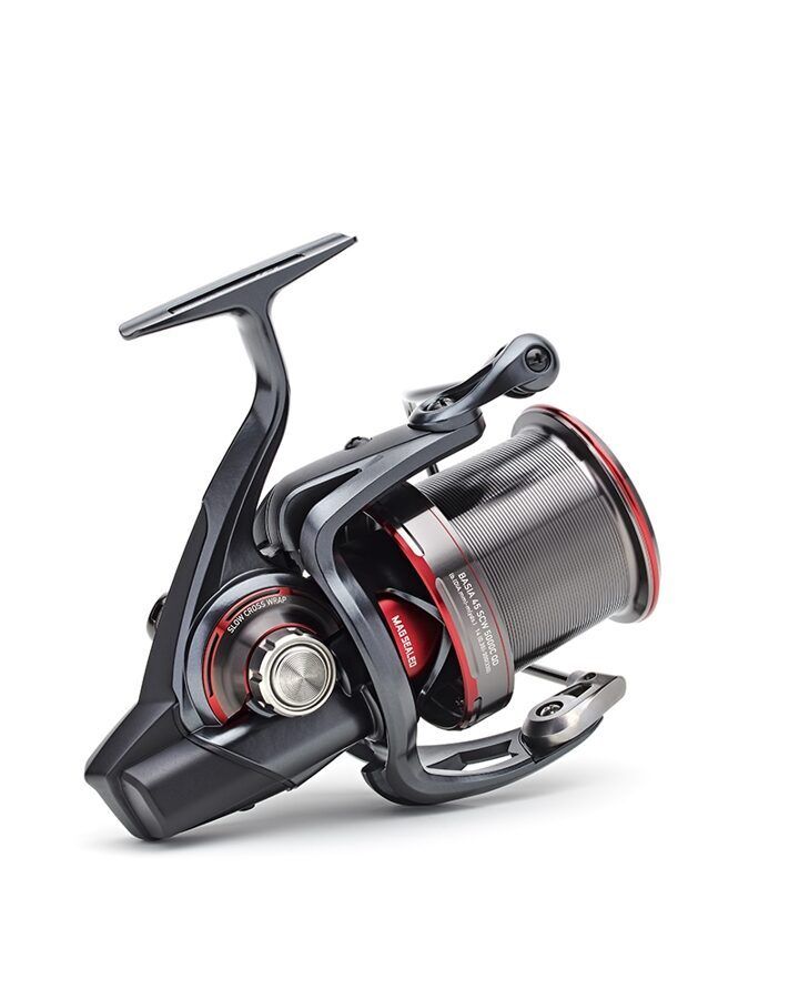 DAIWA 20 Tournament Basia 45SCW QD Lielā karpu spole ar rezerves kaseti