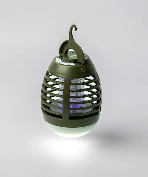 Trakker Remote Bug Blaster , Kukaiņu atbaidītājs un lampa ar tālvadības pulti - dāvanu ideja vasarai