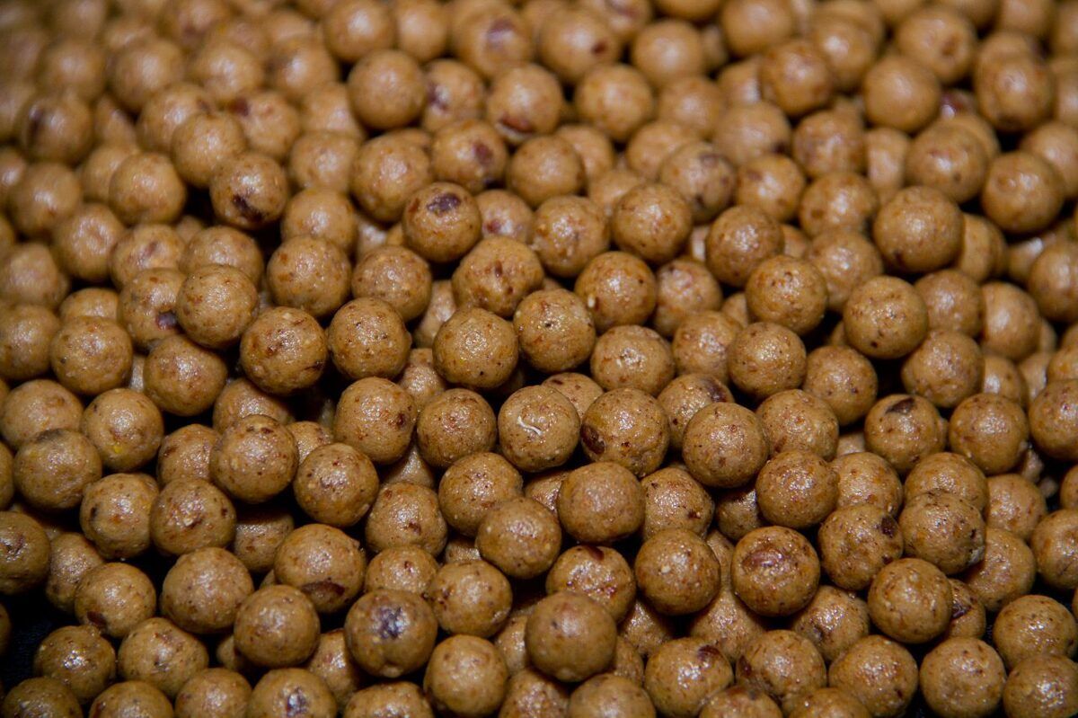 Dynamite 15mm Monster Tigernut Boilies - Milzu tīģerrieksta boilas 1kg