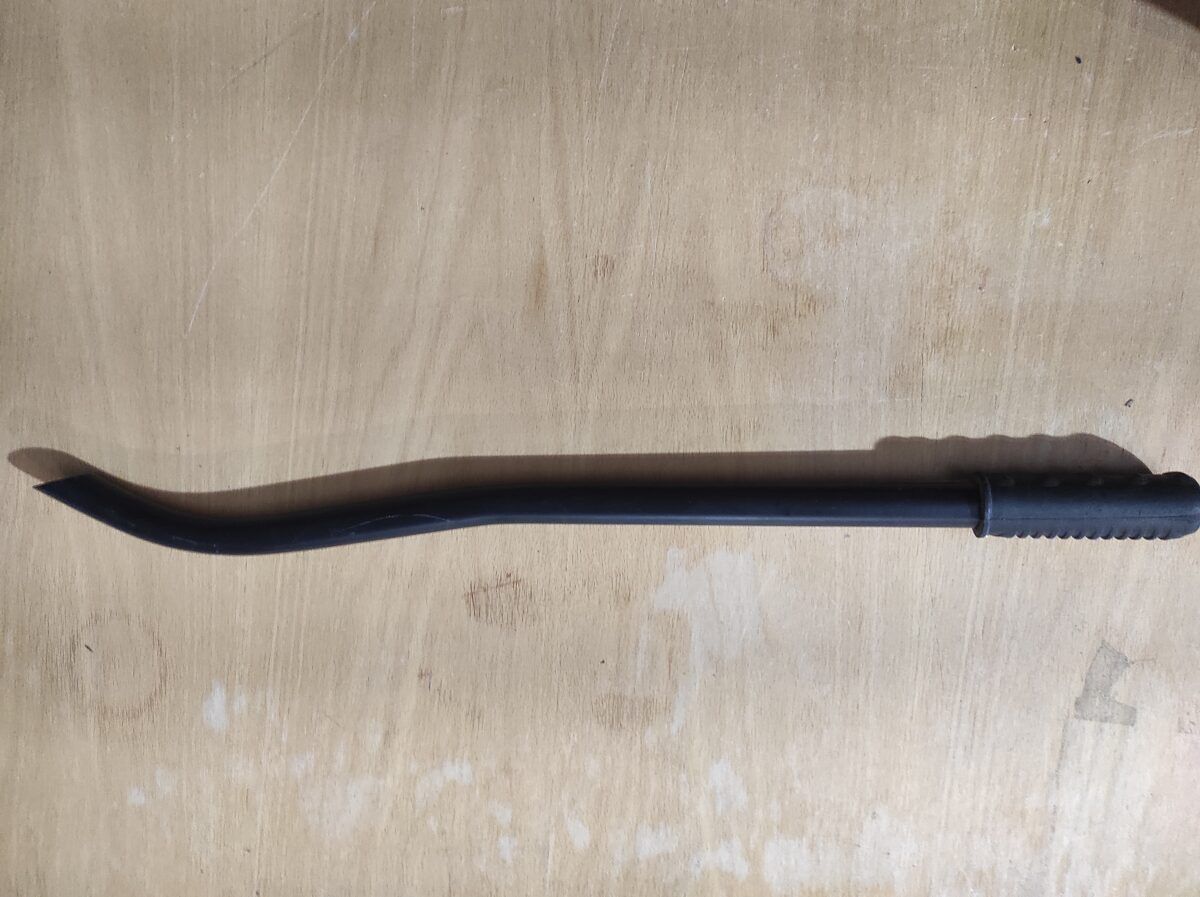 Metāla kobra ar izliekumu apaļa 70cm , 20mm