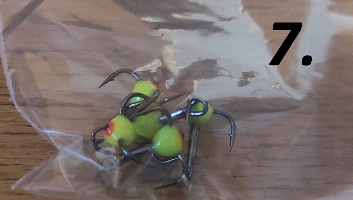 Ziemas mānekļi - Agat trīsžuburu āķi ar UV efektu