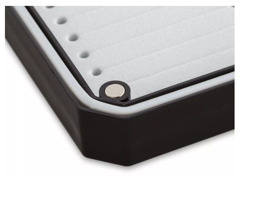 Kastīte CAMO Lures Jigs & Hooks Box M