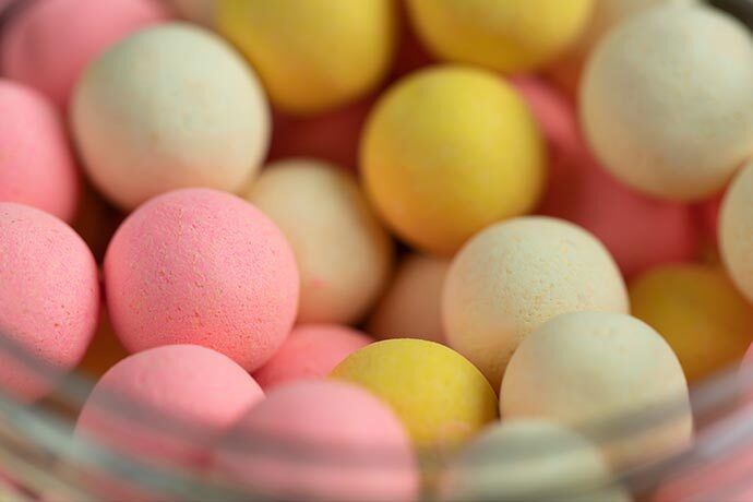 STICKY SIGNATURE SQUID POP UPS, Trīs krāsu kalmāra peldošo boilu jeb pop up mix - 12,14,16mm