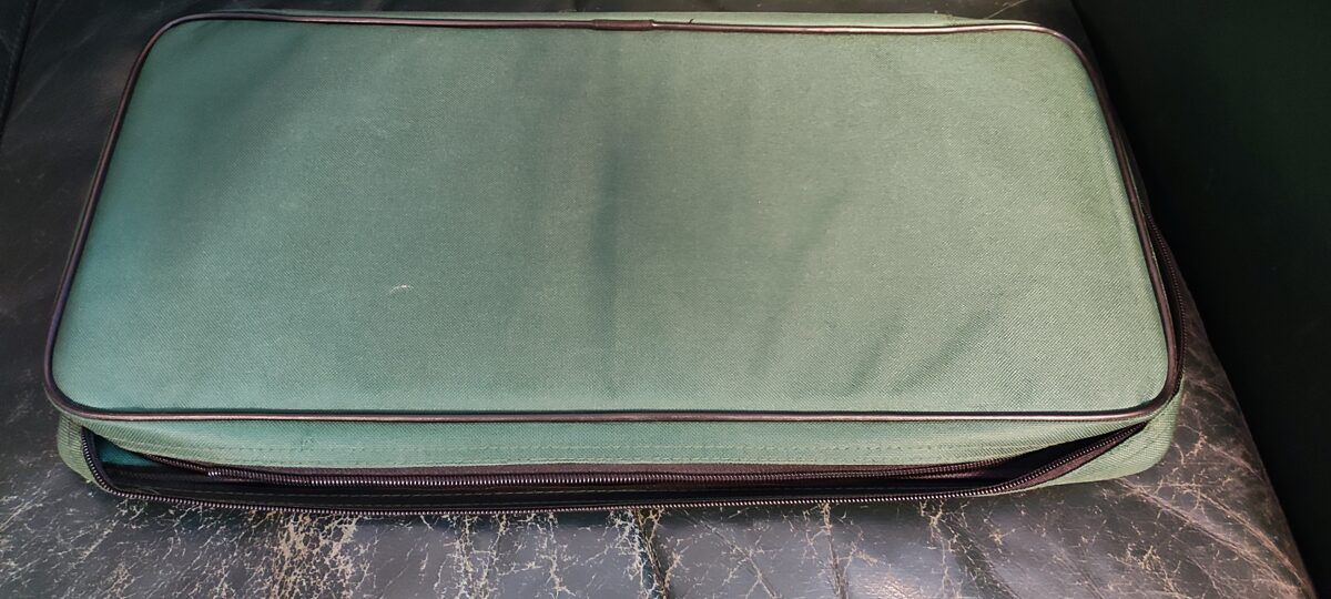 Adaptable storage case, Bank stick un aksesuāru soma