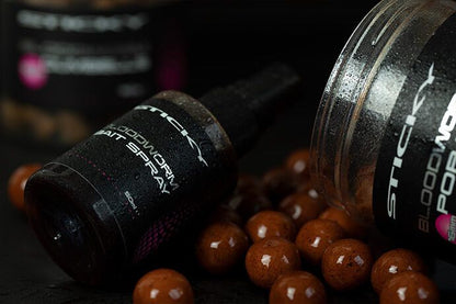 STICKY BLOODWORM BAIT SPRAY, Motiļa garšas Ēsmas pūšamais šķidrums