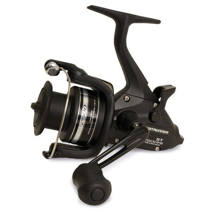 SHIMANO Baitrunner ST 2500 FB Front Drag, Karpu un fīdera spole ar baitrunner