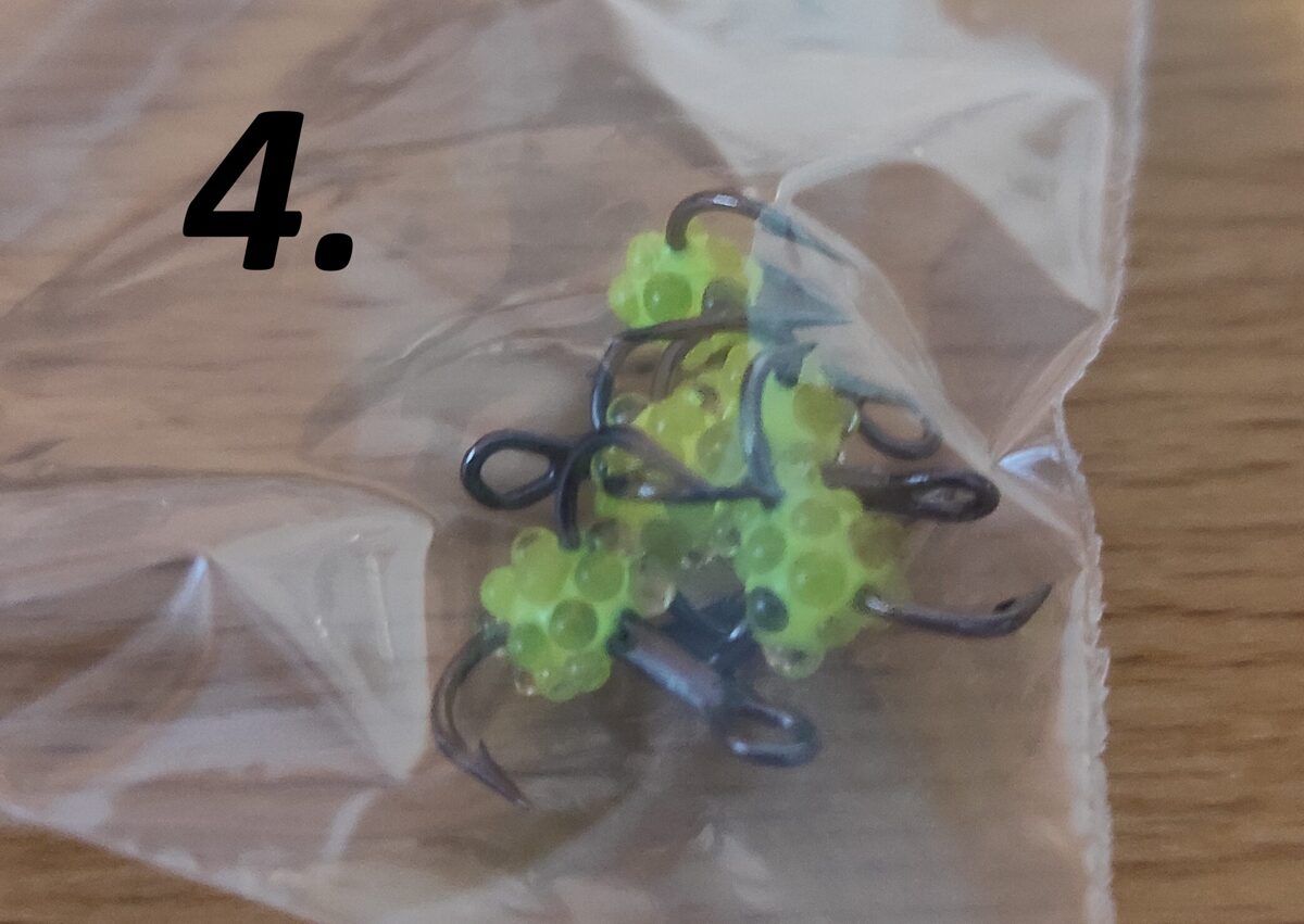 Ziemas mānekļi - Agat trīsžuburu āķi ar UV efektu