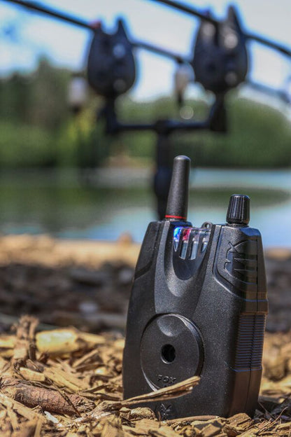 FOX MICRON MX Bite alarms 4 rod set (4pcs plus receiver), FOX Signalizatori 4gab + Pults komplekts