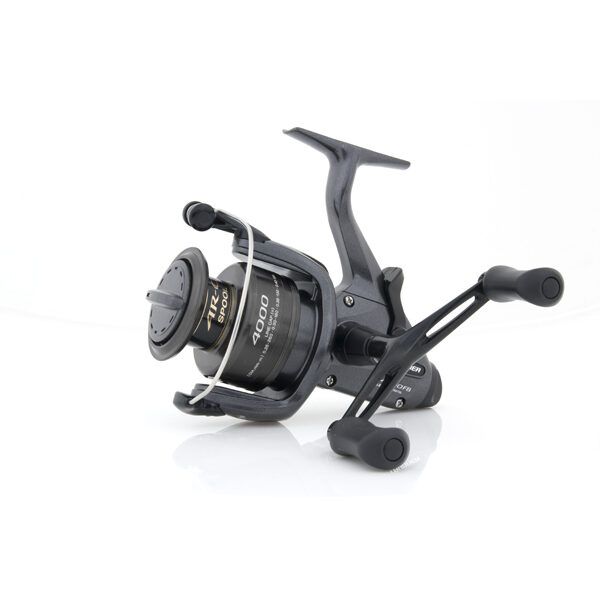 SHIMANO Baitrunner DL 2500 FB Front Drag, Karpu un fīdera spole ar baitrunner
