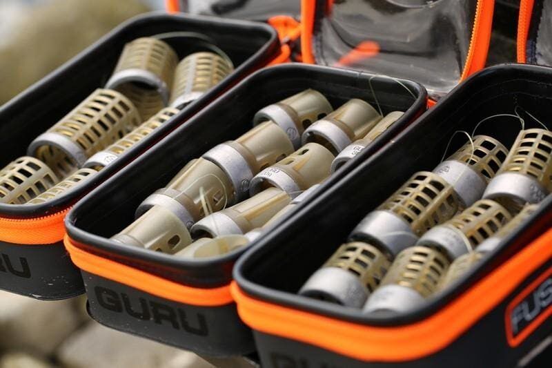 Guru X-Change Distance Feeder Medium 40g+50g Solid / Fīdera barotava