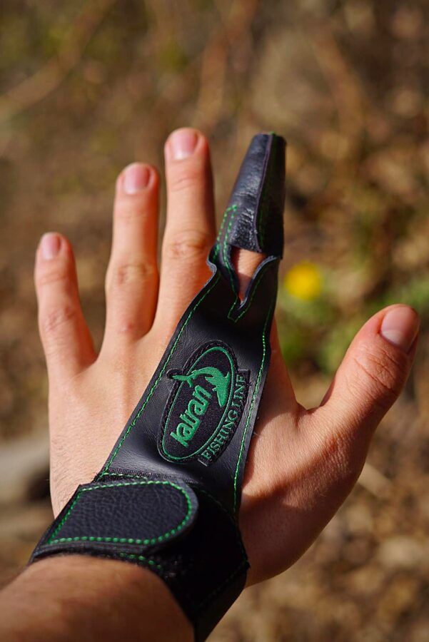 Katran Single finger casting glove, Iemešanas cimds pirksta aizsardzībai
