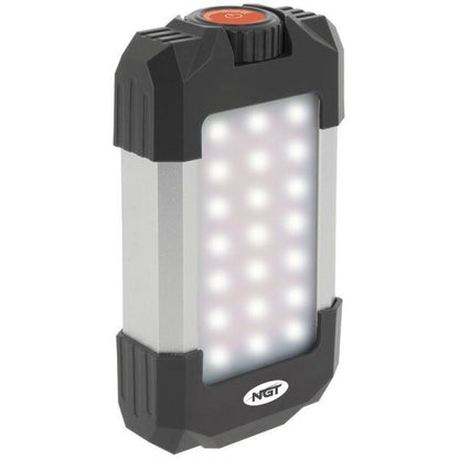 NGT 21 balta + 6 sarkanas LED lampiņu gaismeklis ar 10400mAh Powerbank bateriju, 500 Lumen LED Light .
