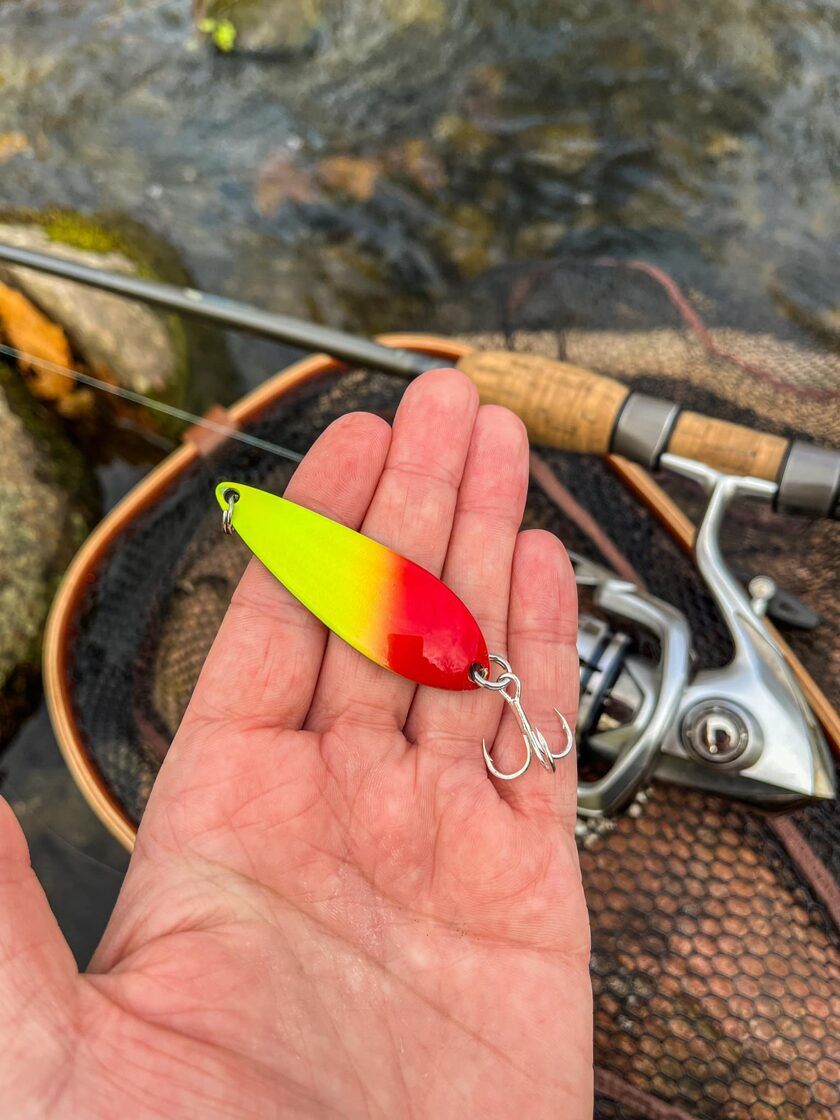 V.V. Craft Trouthunter 65 / Lašu mānekļi