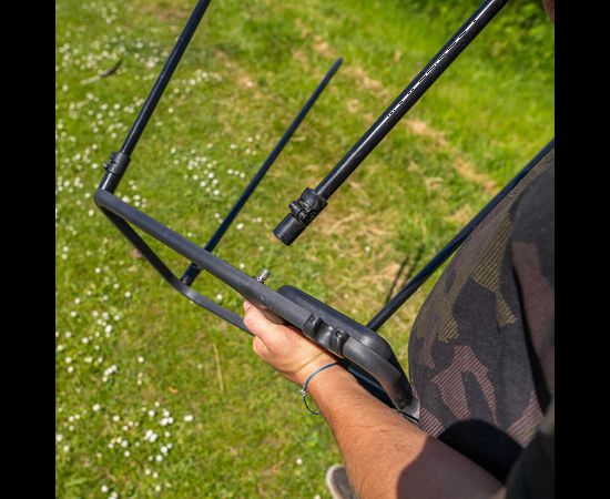 AVID Carp BAIT STATION & KIT, Iebarošanas stacija un komplekts