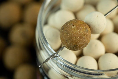 STICKY MANILLA WHITE ONES, Baltās Vaniļas peldošās boilas jeb Pop Up