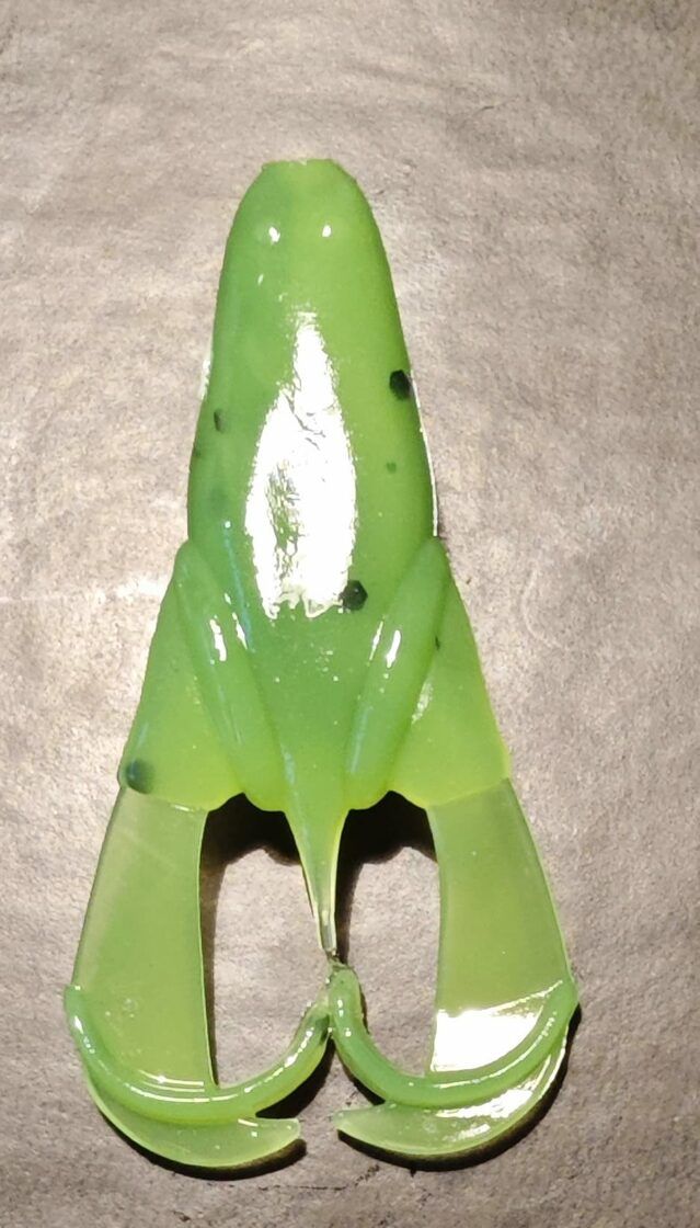 Oshelure Crazy frog mazā varde KURKULIS 2.5'' 5g