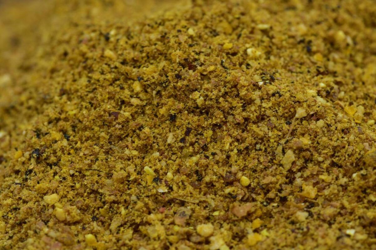 Dynamite Sweet Tiger Specimen Feeder Groundbait, Saldā tīģerrieksta maltā barība 1,8kg