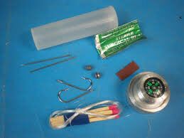 Anglo Arms Rambo First Blood pirmās filmas nazis ar Kompasu, makšķeri un sērkociņiem