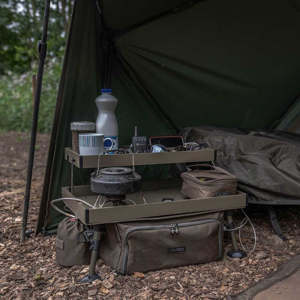 AVID DOUBLE DECKER BIVVY ORGANISER, Divu stāvu telts galdiņš ar plauktiem