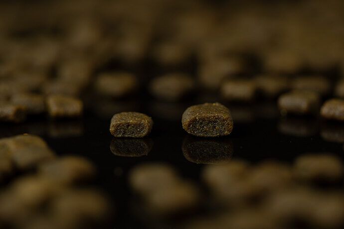 STICKY ELLIPSE PELLET, Elipses formas 12mm barošanās peletes