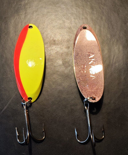 Top1 Spožo Taimiņu šūpiņš Akara - 18g ar āķi spožajiem