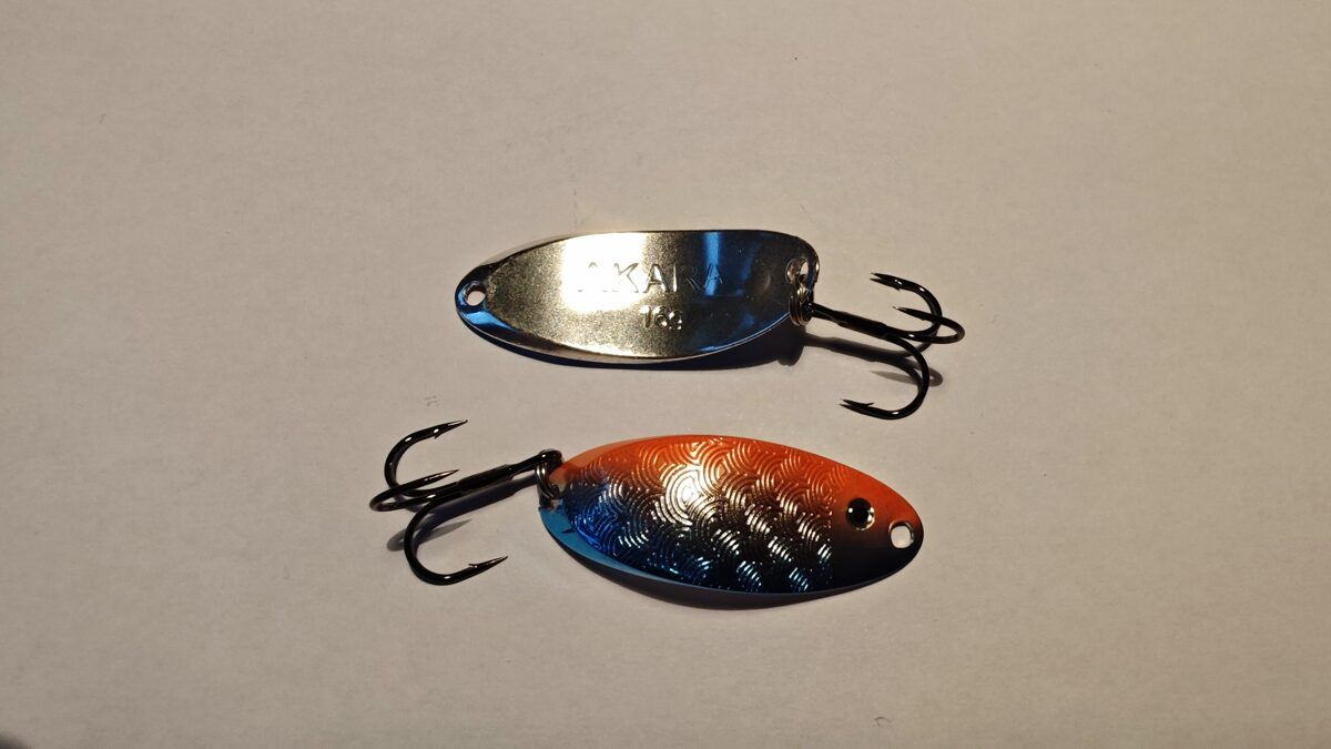 Top1 Spožo Taimiņu šūpiņš Akara - 16g ar āķi