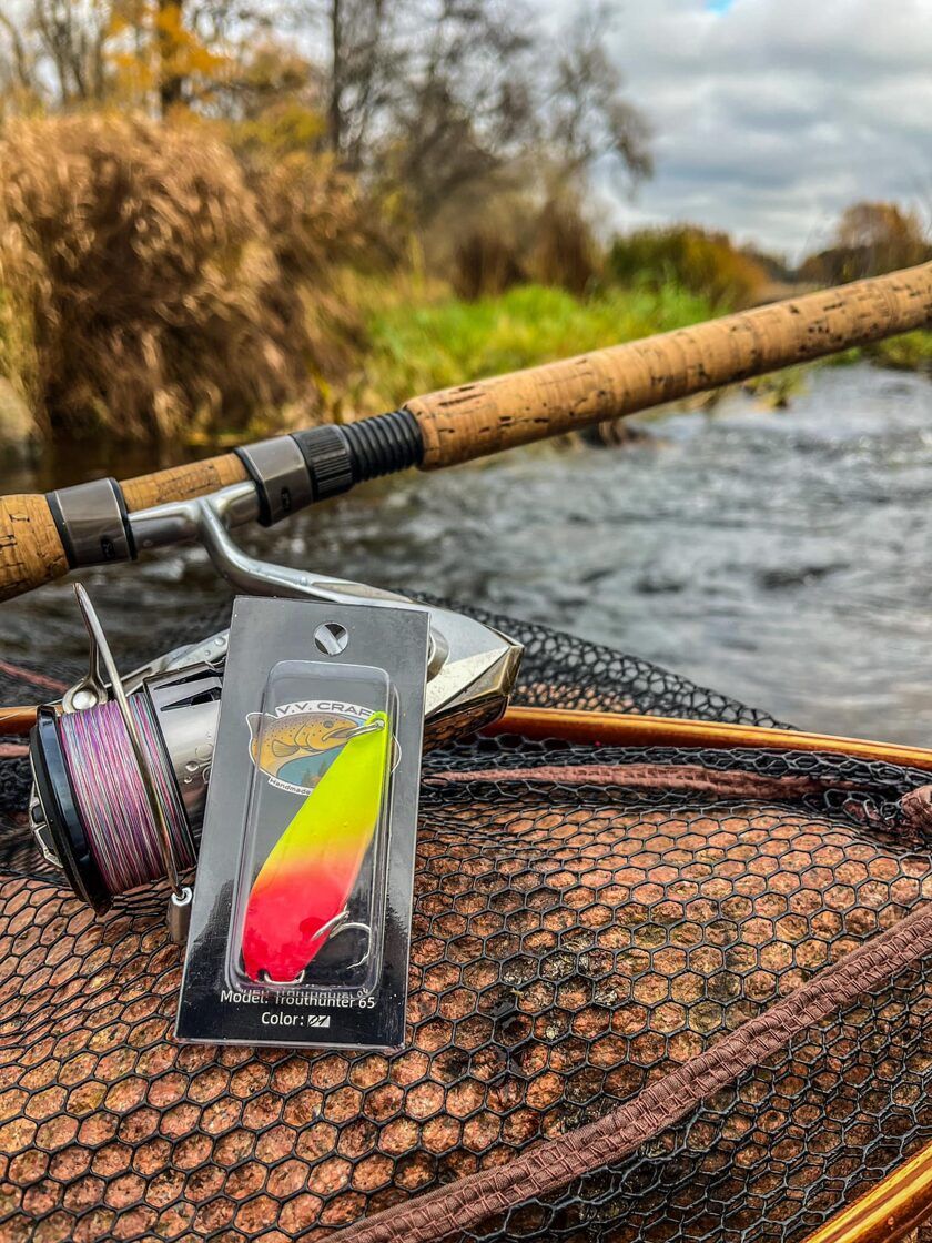V.V. Craft Trouthunter 65 / Lašu mānekļi