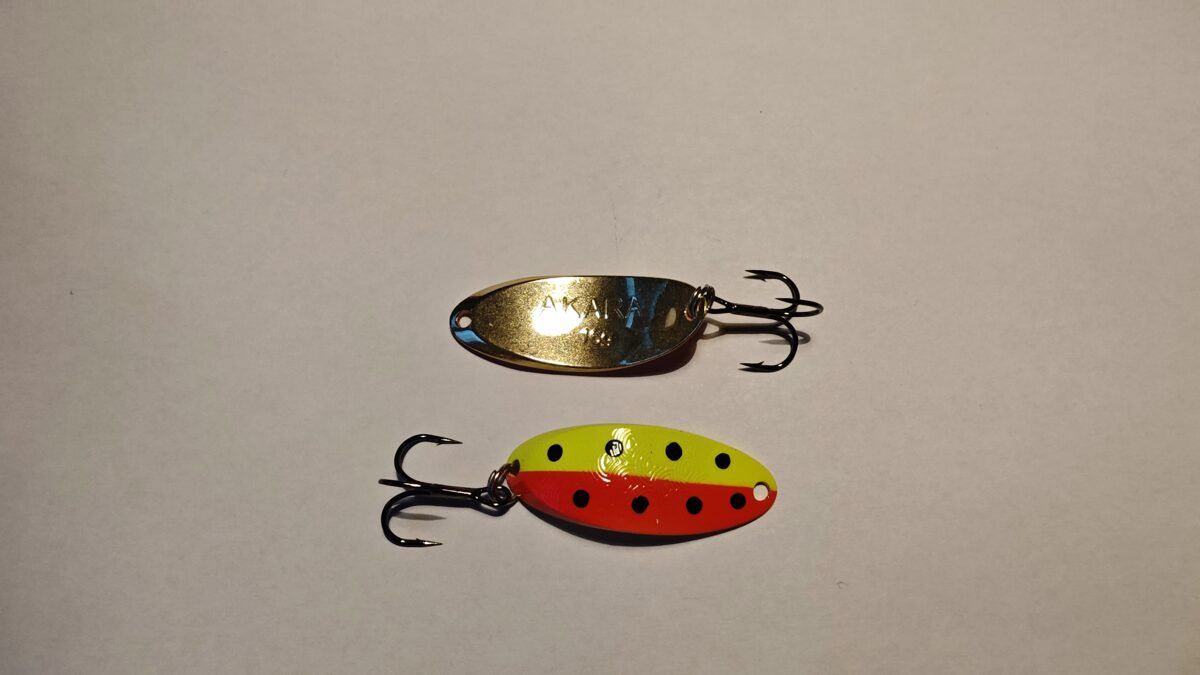 Top1 Spožo Taimiņu šūpiņš Akara - 16g ar āķi