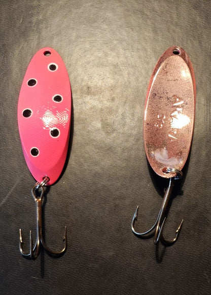 Top1 Spožo Taimiņu šūpiņš Akara - 18g ar āķi spožajiem