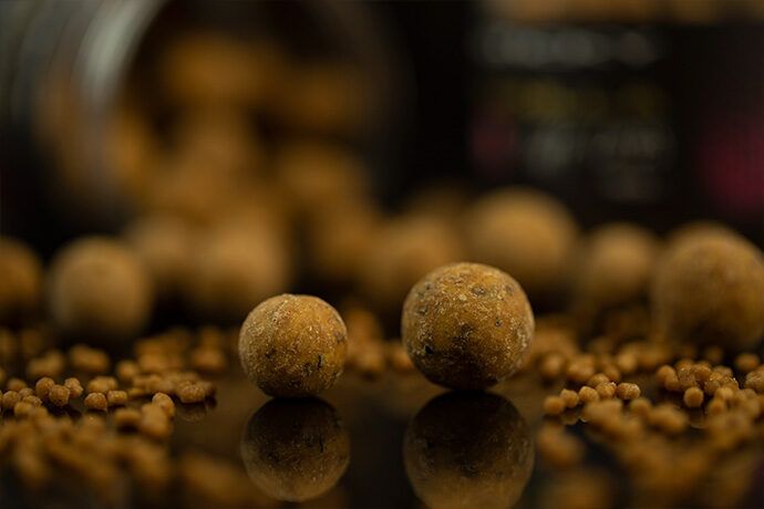 STICKY MANILLA TUFF ONES, vaniļas cietās boilas 16 un 20mm