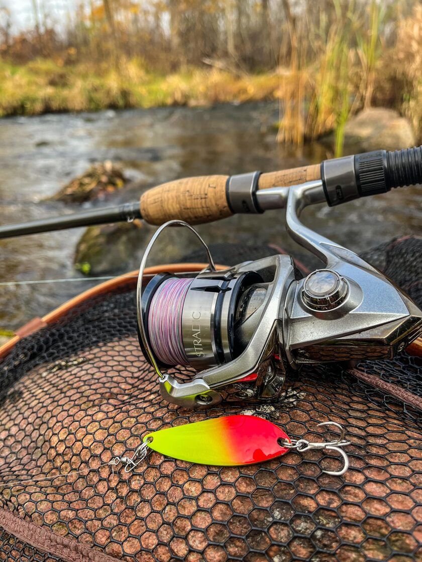 V.V. Craft Trouthunter 65 / Lašu mānekļi